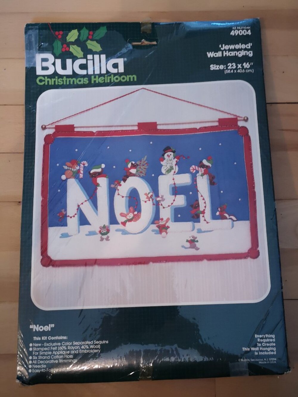 Bucilla Christmas Heirloom Jeweled Wall Hanging Kit #49004 "Noel" New & Sealed